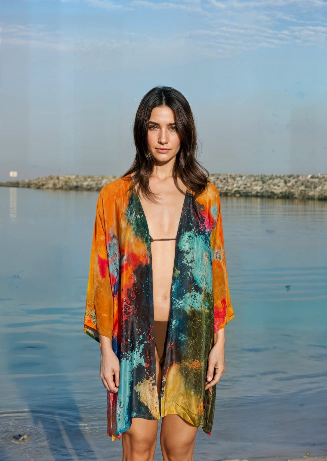 Canvas & Chaos Abstract Print Short kimono
